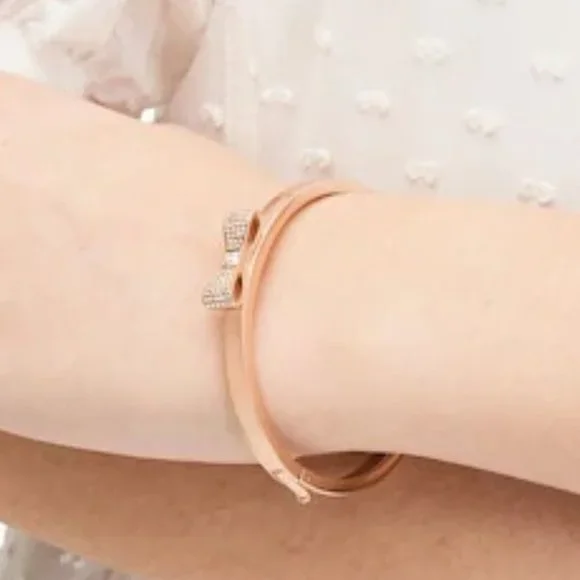 ♠️ Kate Spade ♠️️ " Ready Set Bow" Pave Bangle & Studs - Picture 10 of 13